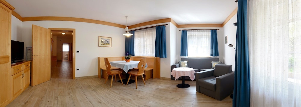 

Lamezia Terme - Selva di Val Gardena - Hotel Garni Snaltnerhof