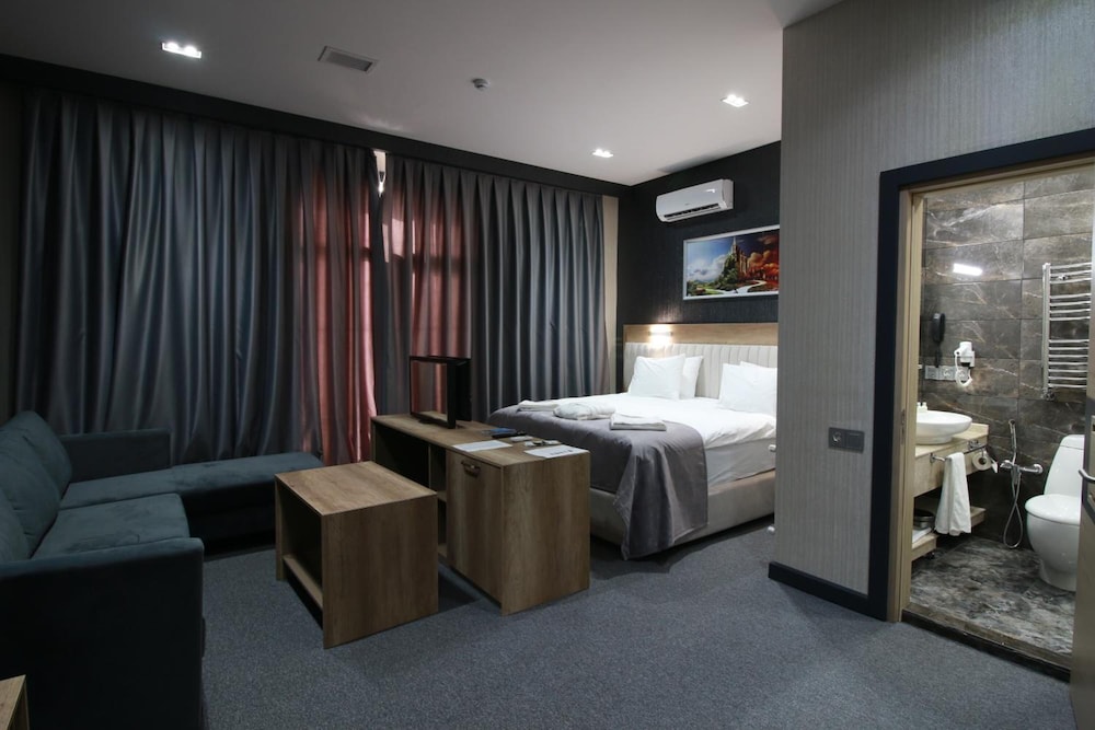 

Milano - Baku - Home Suites Baku - Halal Hotel