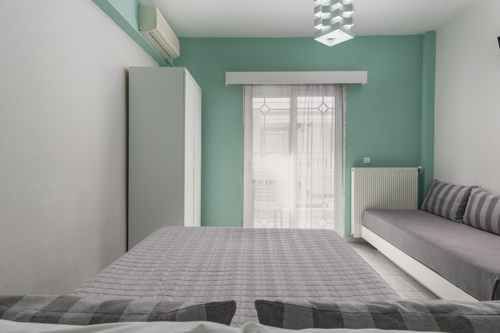 

Bari - Paralía - Ouzas Luxury Hotel