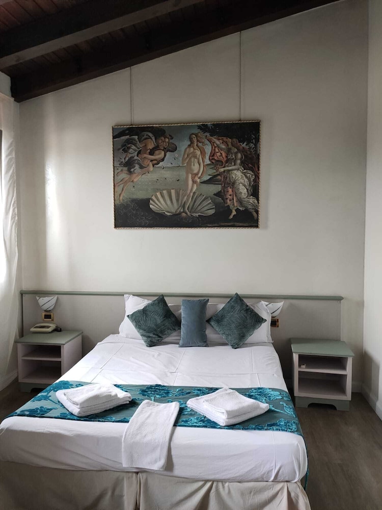 

Lamezia Terme - Venezia - Hotel Villa Sara