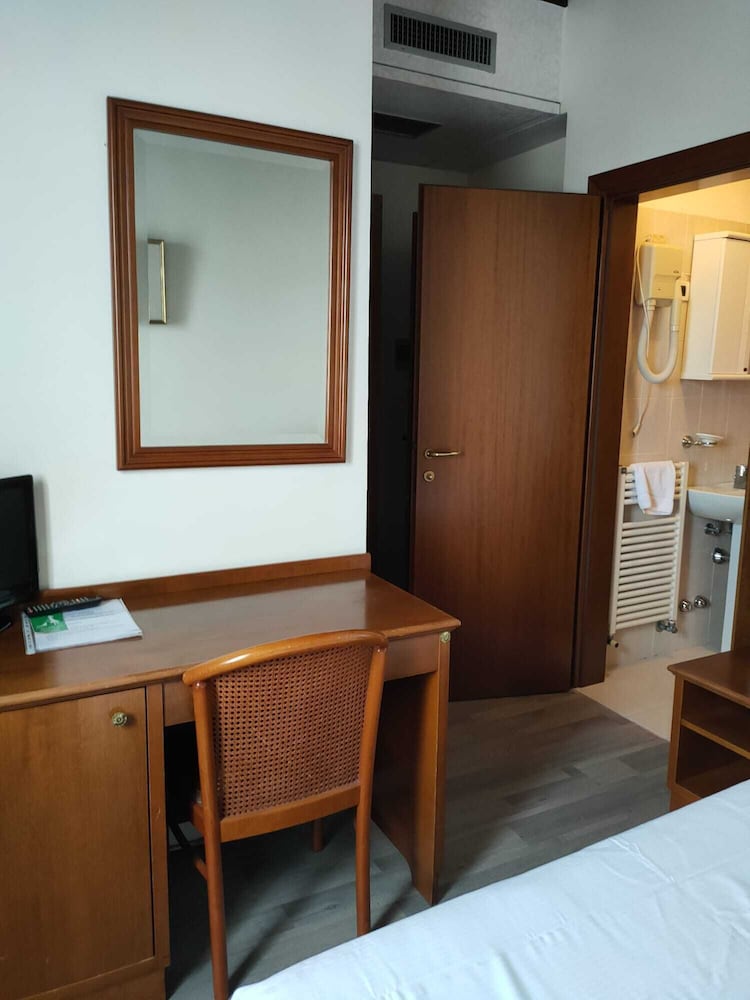 

Catania - Venezia, Aeroporto Marco Polo - Hotel Villa Sara