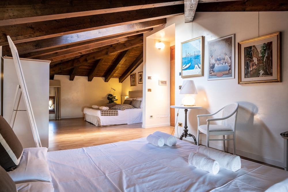 

Roma - Venezia, Aeroporto Marco Polo - Hotel Villa Sara