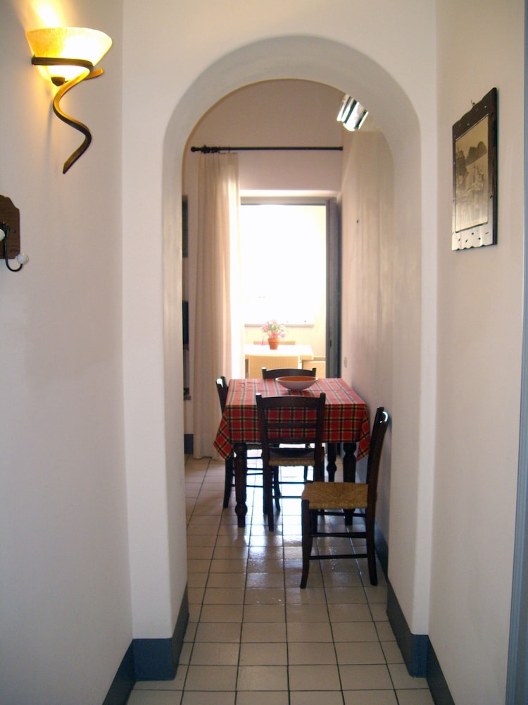 

Milano - Lipari, Isole Eolie - Residence Acanto