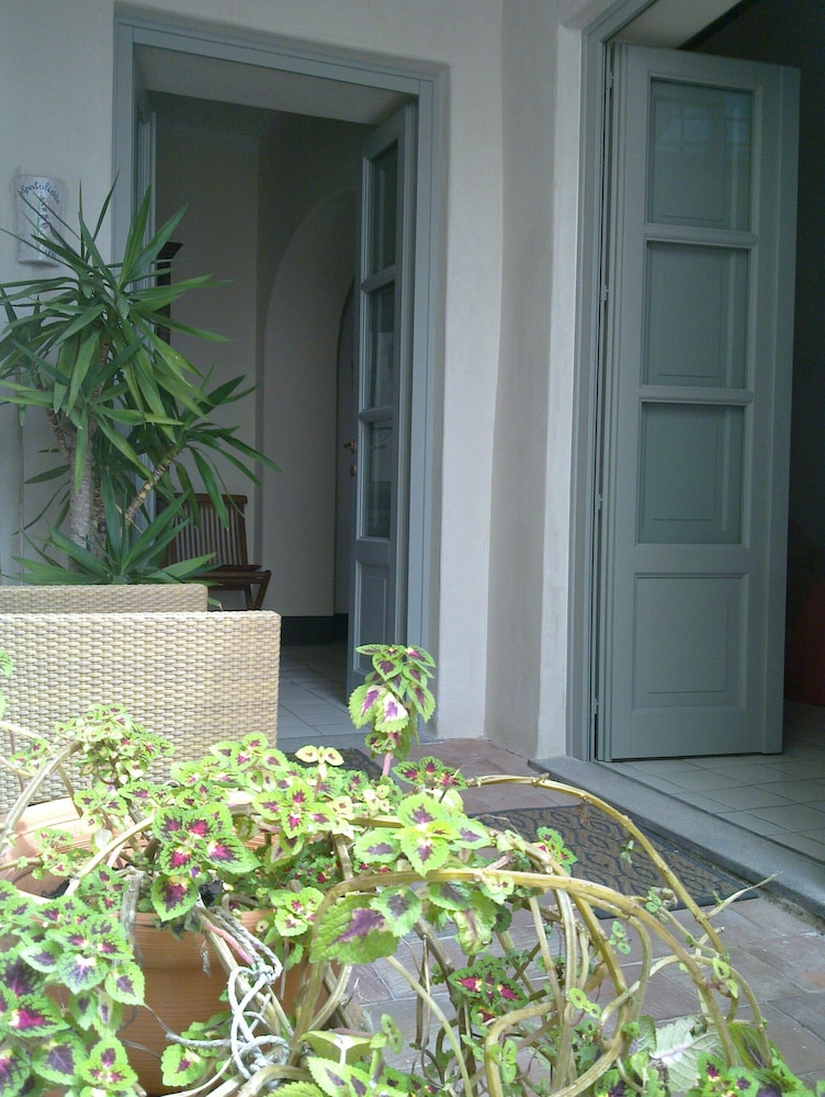 

Milano - Isole Eolie, Sicilia - Residence Acanto