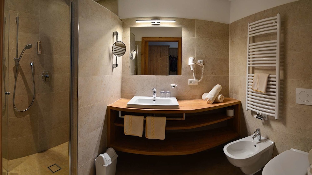 

Roma - Valdaora - Hotel Trenker