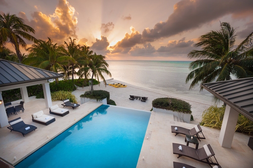 

Milano - Bodden Town - Luxury Cayman Villas