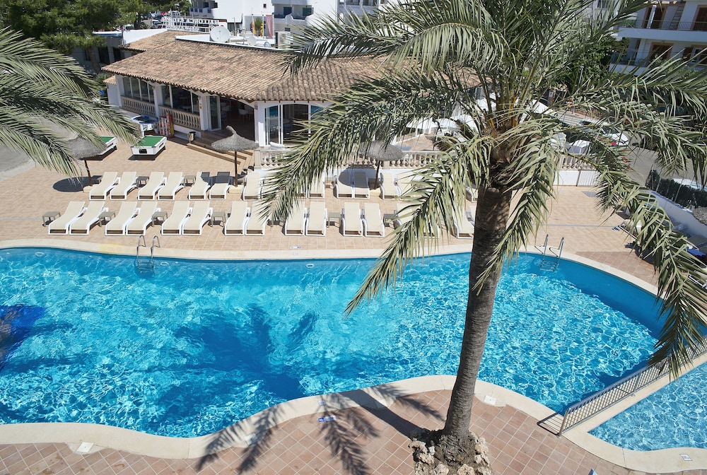 

Roma - Cala D'Or - Aparhotel Pierre & Vacances Mallorca Cecilia