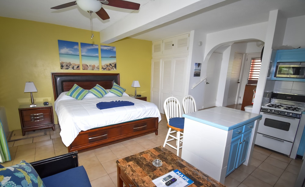 

Verona - St. John's - Antigua Village Beach Resort