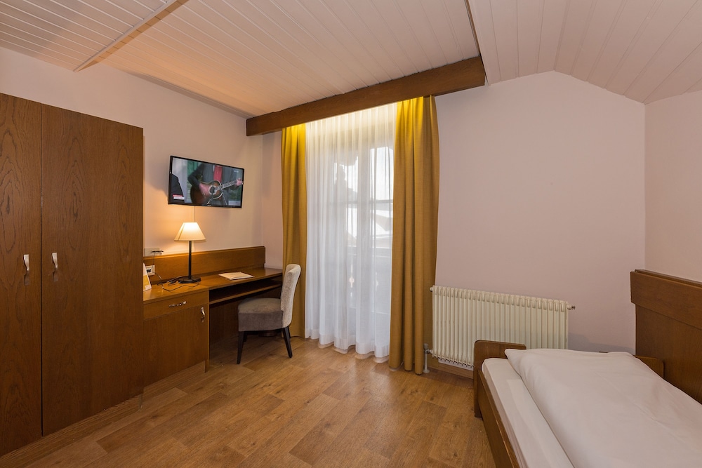 

Napoli - San Candido - Hotel Mondschein