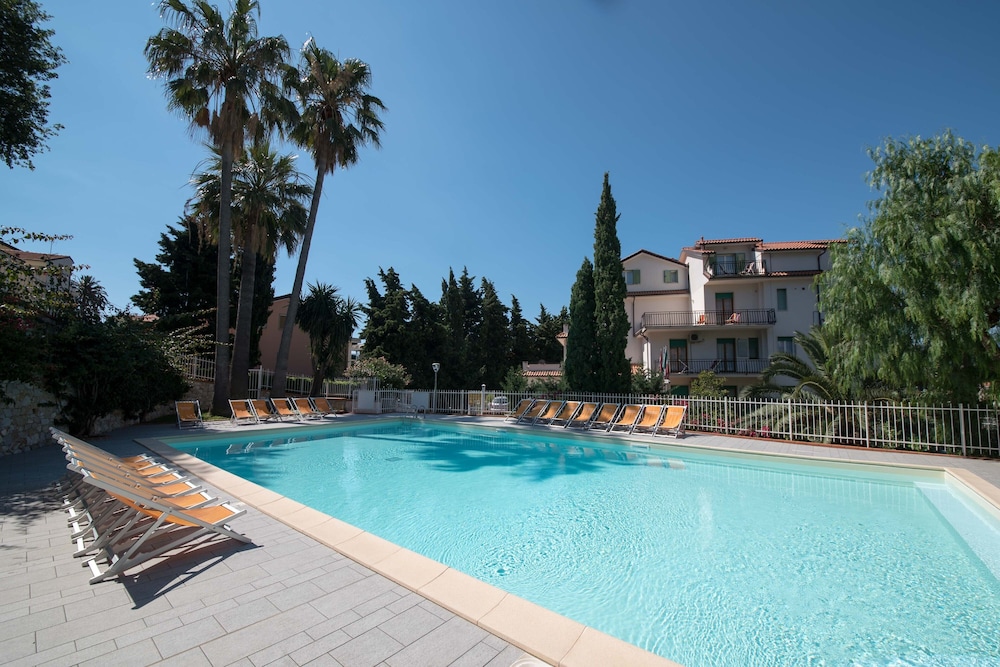 

Venezia - Finale Ligure - Residence Oleandro