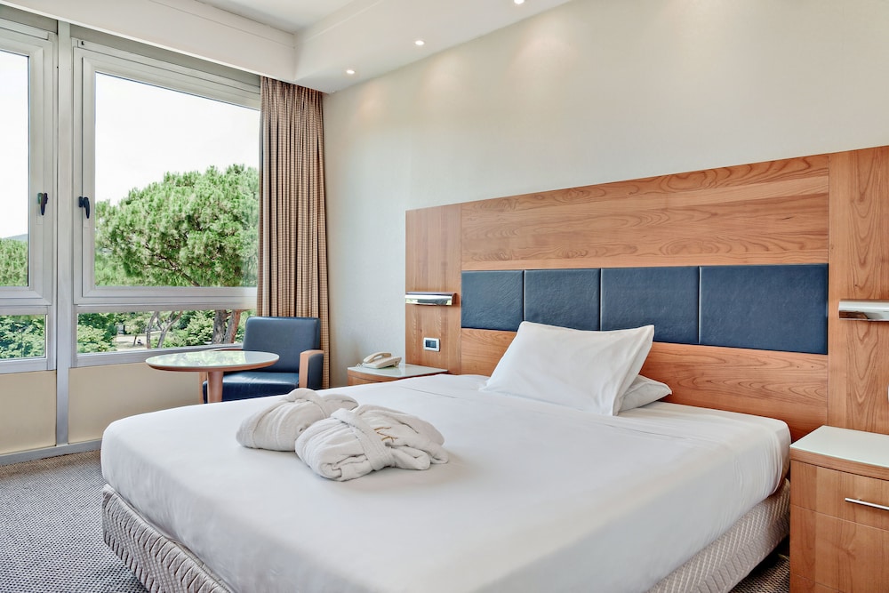 

Olbia - Firenze - Italiana Hotels Florence