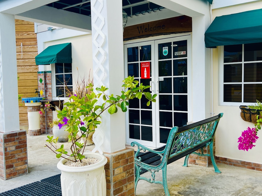 

Milano - Belize City - One South Place Hotel