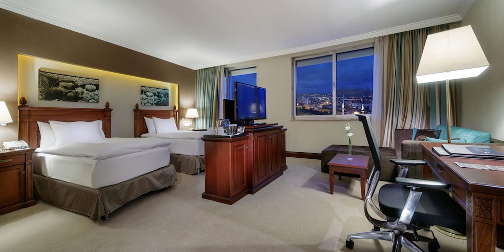 

Bari - Kayseri - Wyndham Grand Kayseri