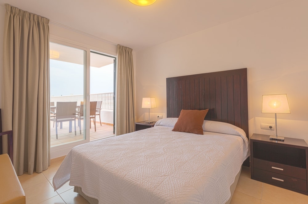 

Napoli - San José de Sa Talaia - Camelina Suites