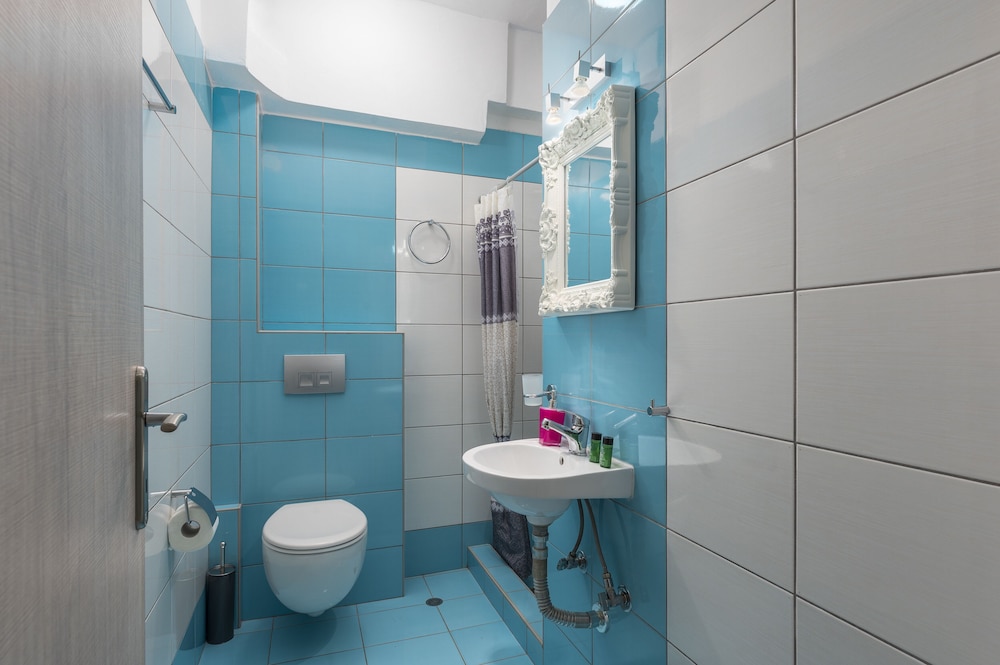 

Napoli - Paralía - Ouzas Luxury Hotel