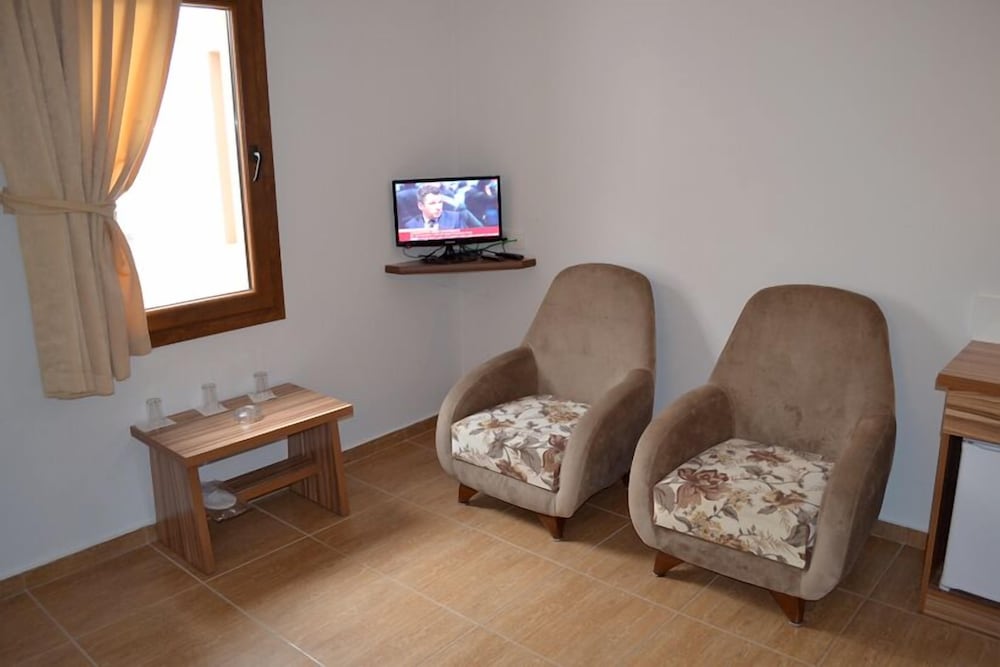 

Bari - Ortakent - Ozukara Apart 1