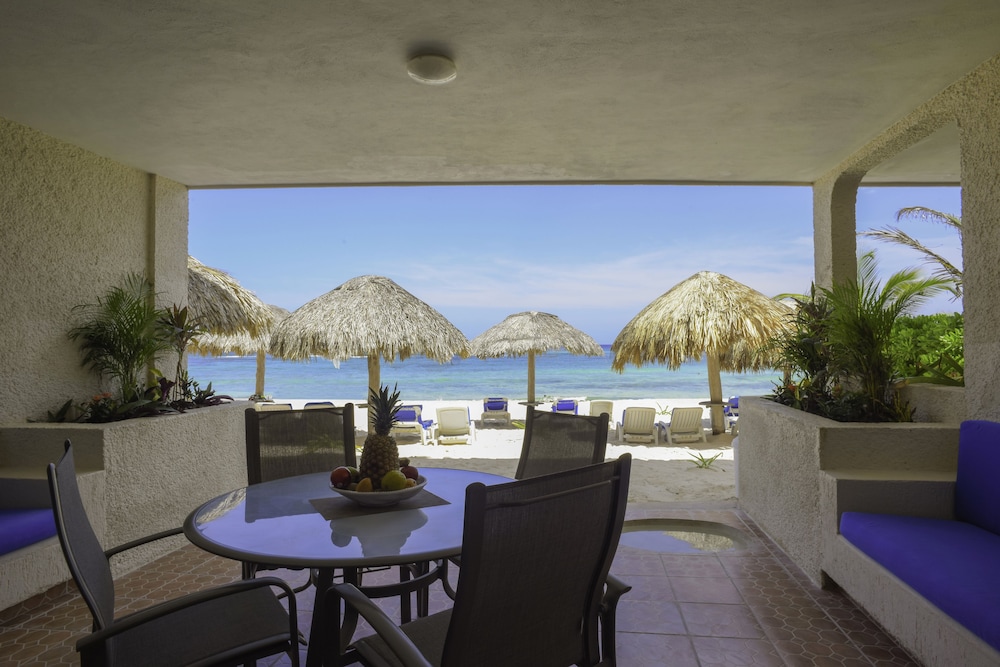 

Milano - Kantenah - Villas De Rosa Beach Resort