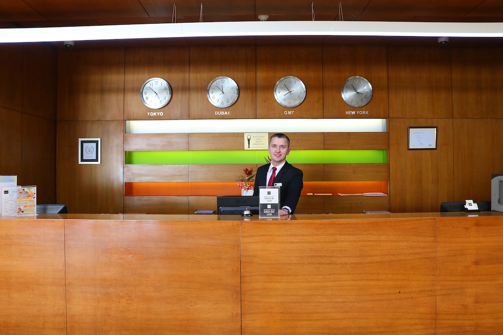 

Roma - Dubai - Hues Boutique Hotel