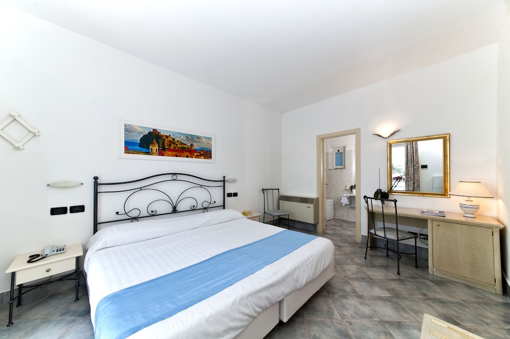 

Lamezia Terme - Ischia - Borgo Romantica - Resort & Spa