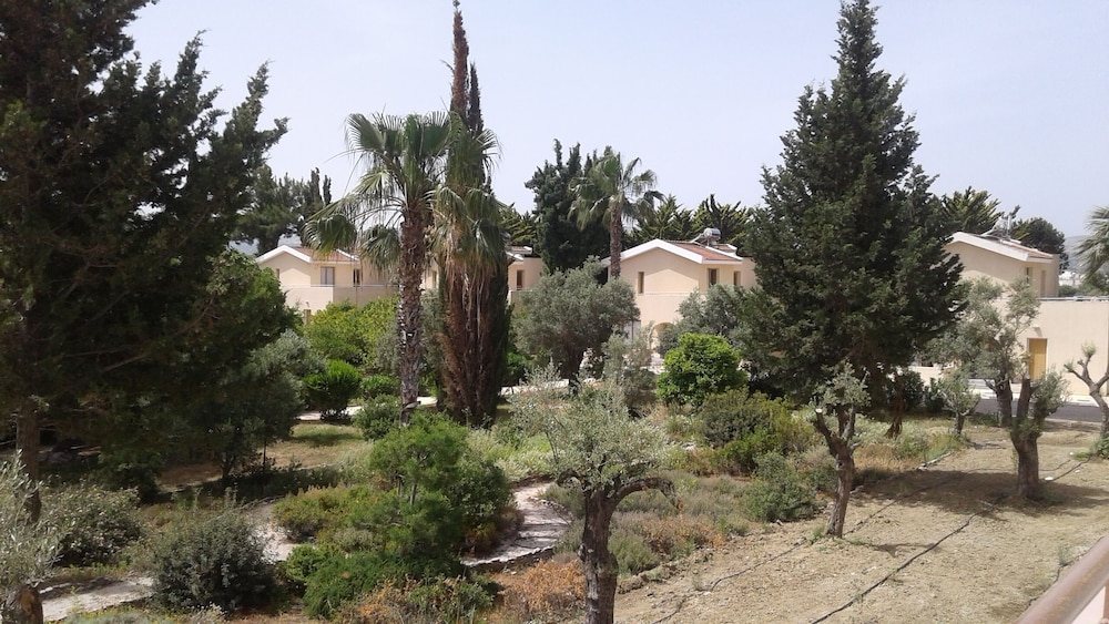

Bari - Polis - Natura Beach Hotel and Villas