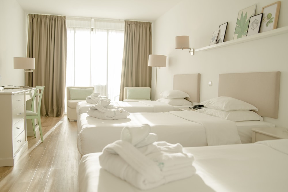 

Verona - Vila Franca do Campo - Caloura Hotel Resort