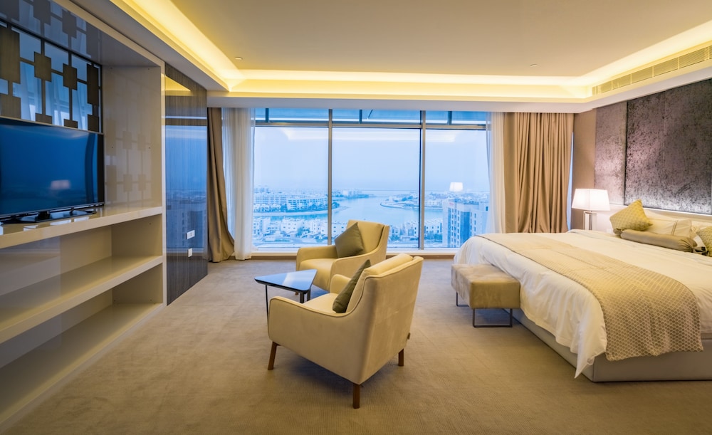

Roma - Amwaj Islands - The Grove Hotel & Conference Centre Bahrain