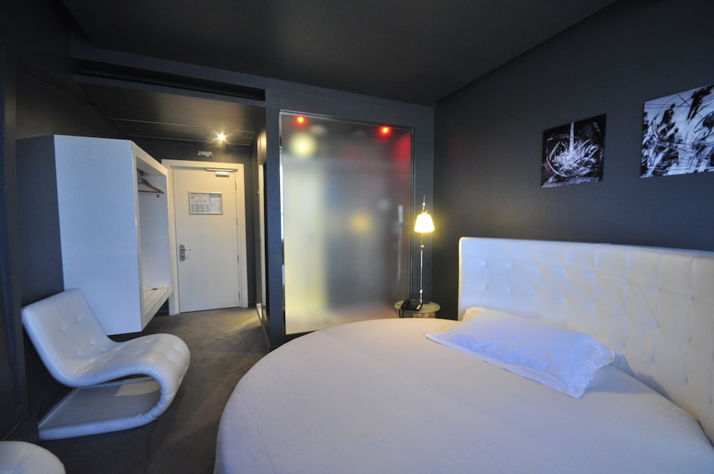

Cagliari - Impruneta - Italiana Hotels Florence