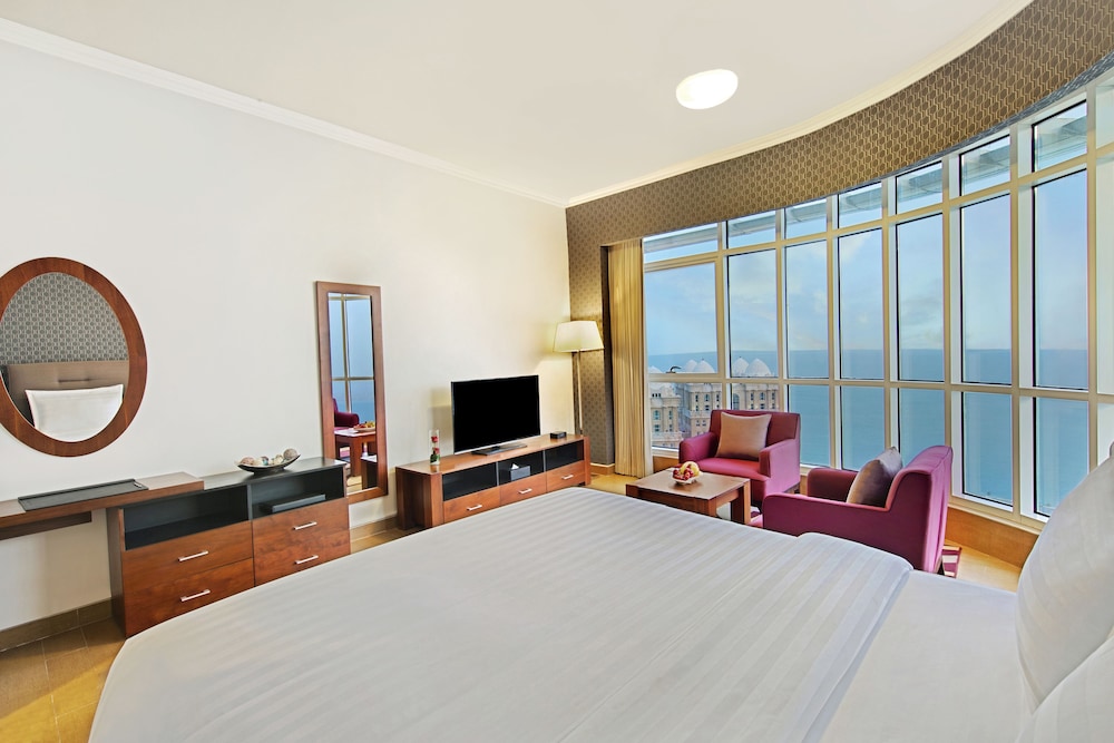 

Bologna - Doha - The Curve Hotel