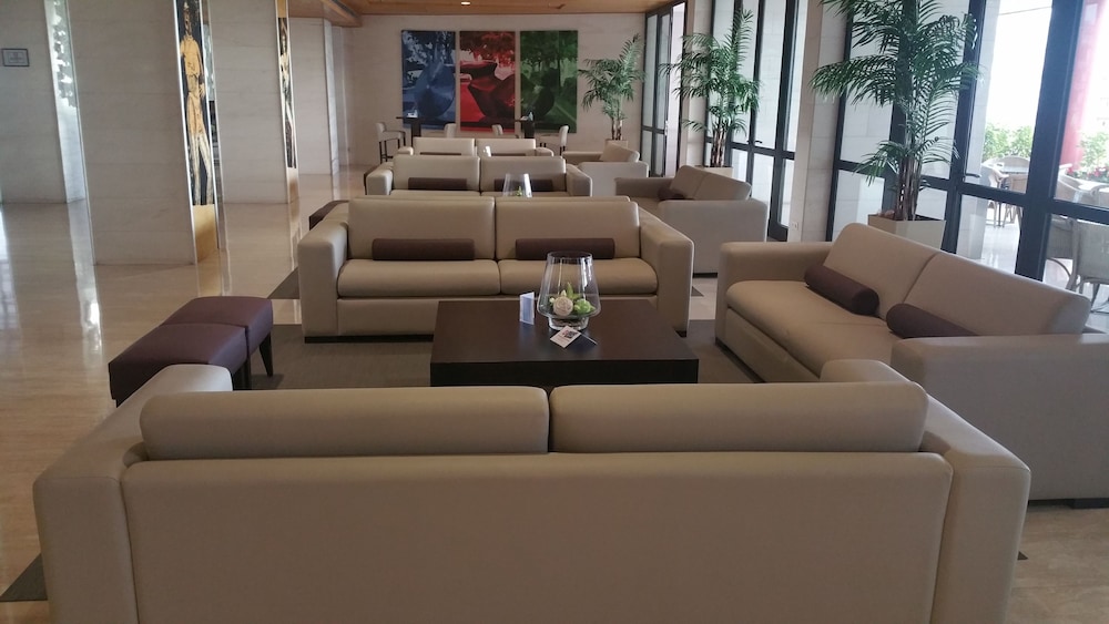

Roma - San Cristóbal de La Laguna - Hotel Escuela Santa Cruz