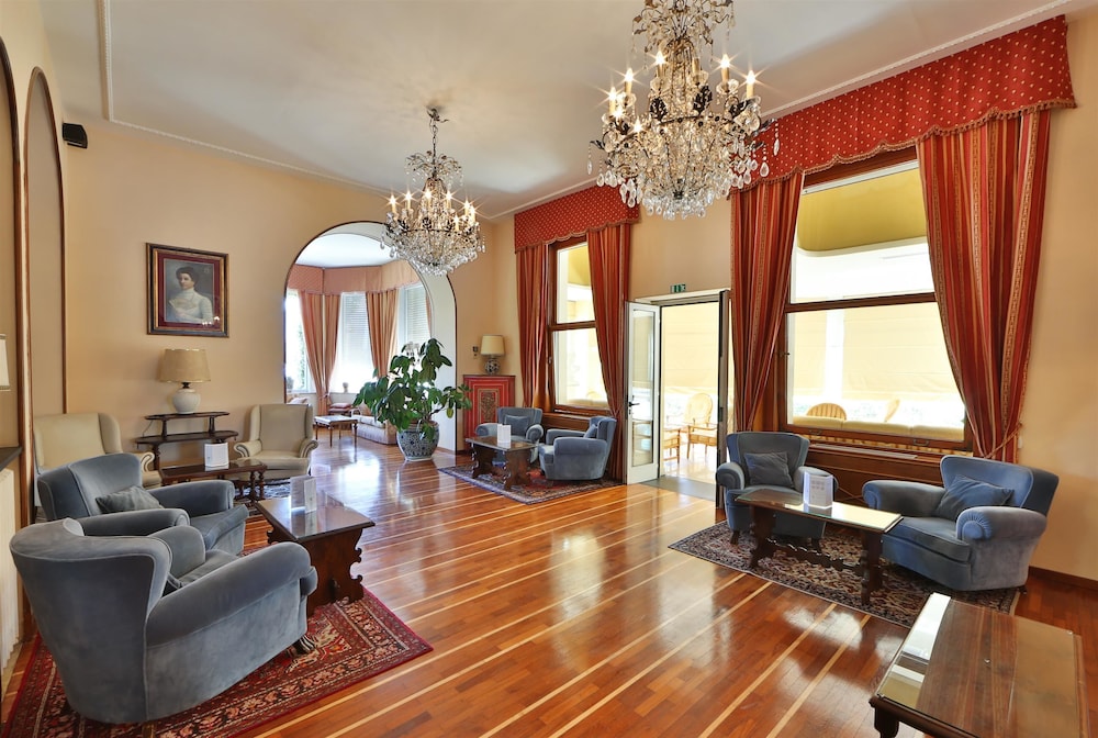 

Brindisi - Liguria, Mare Italia - Best Western Regina Elena