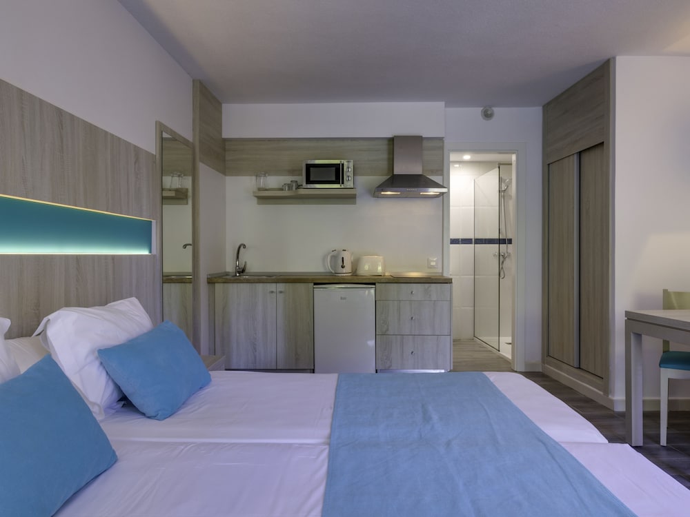 

Verona - Cala Galdana - Aparthotel Comitas Floramar