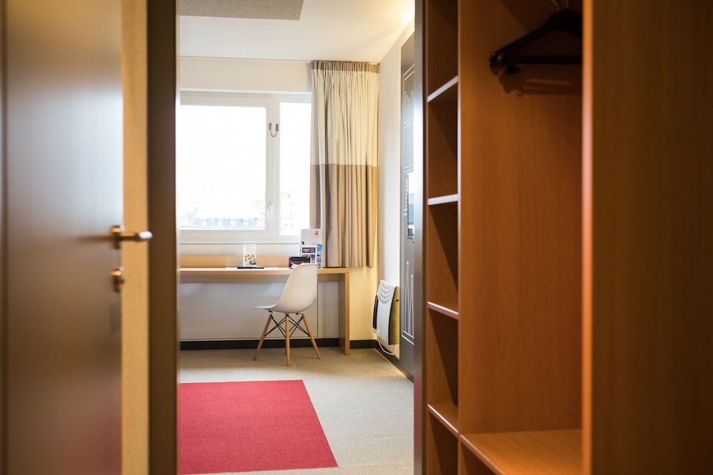 

Milano - Mons - B&B HOTEL Mons Gare