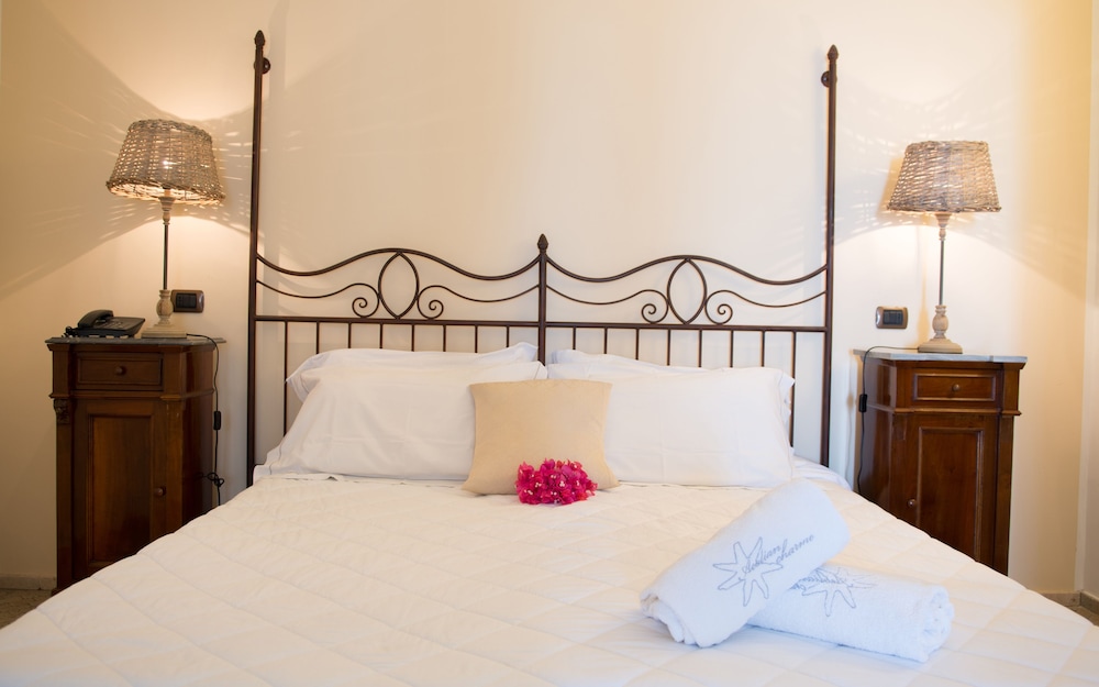 

Venezia - Isole Eolie, Sicilia - Hotel Villa Enrica - Aeolian Charme