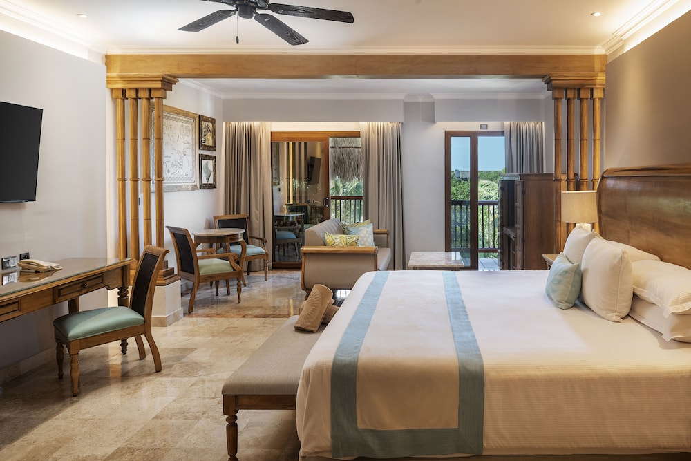 

Roma - Lafitte - Valentin Imperial Maya Adult Only All-Inclusive