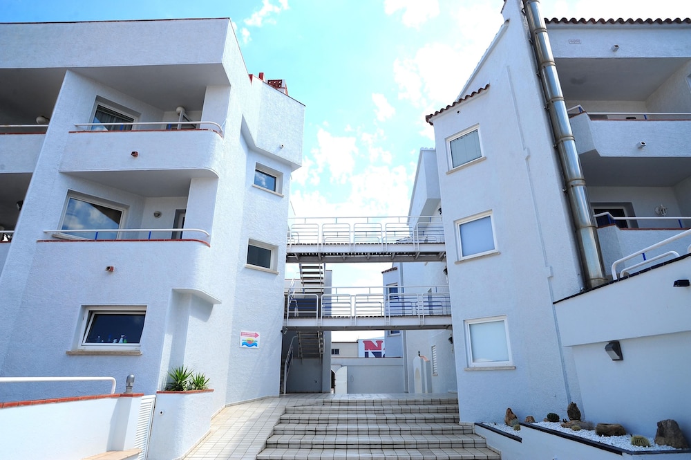 

Milano - Empuriabrava - Apartamentos Maurici Park