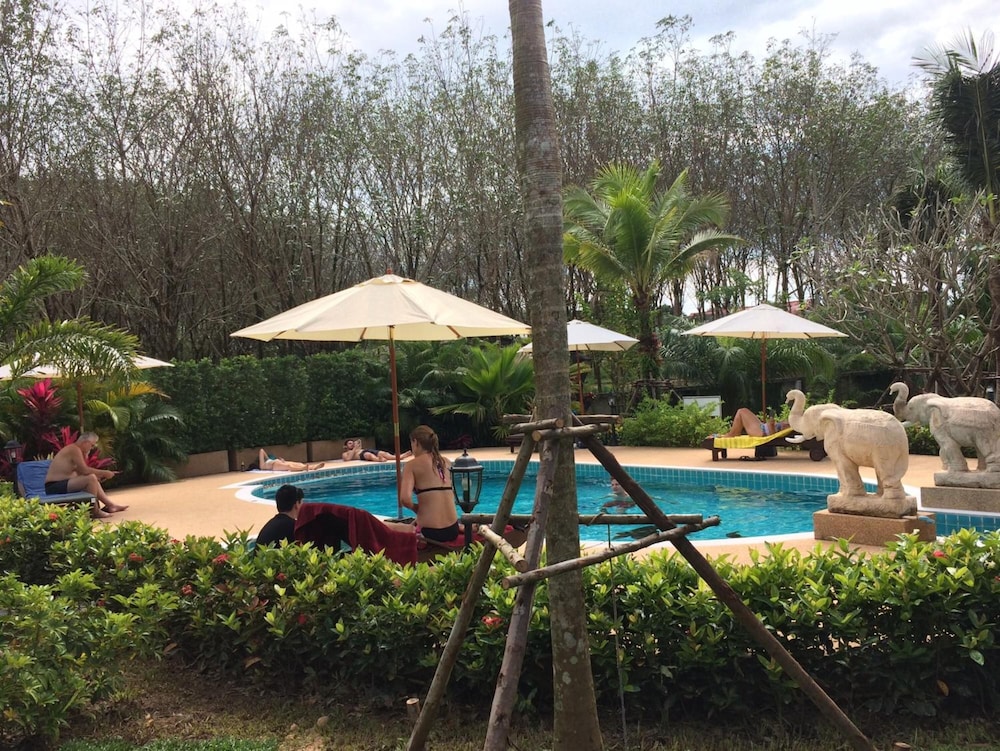 

Milano - Khao Lak - Bai Bai Home