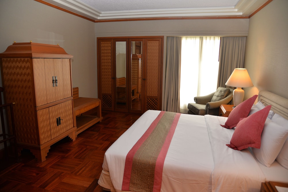 

Roma - Thung Si Kan - Rama Gardens Hotel Bangkok