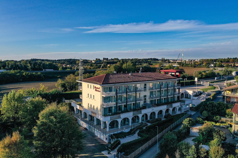 

Milano - Castelnuovo del Garda - Hotel Rivus