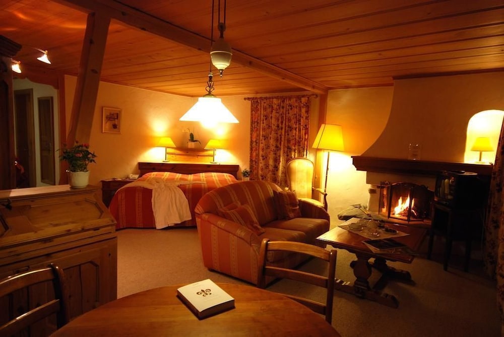 

Roma - Gstaad - Hotel Alpenrose mit Gourmet-Restaurant Azalée