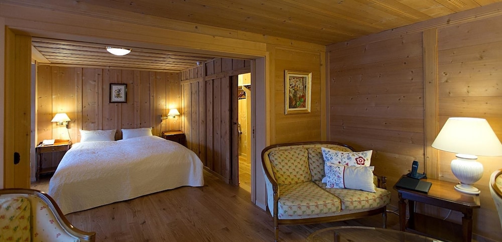 

Torino - Gstaad - Hotel Alpenrose mit Gourmet-Restaurant Azalée