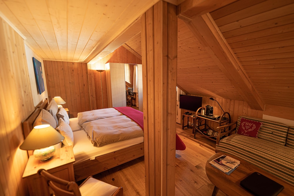 

Roma - Gstaad - Hotel Alpenrose mit Gourmet-Restaurant Azalée
