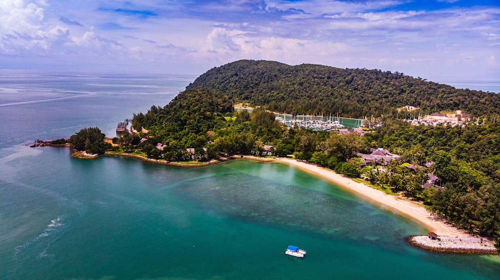 

Roma - Pantai Cenang - Rebak Island Resort & Marina