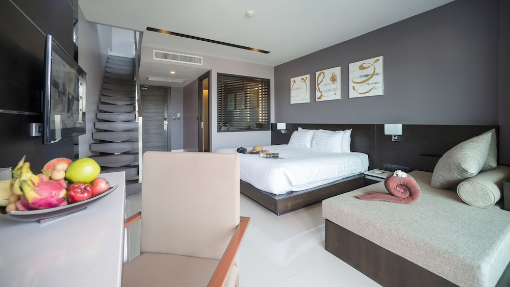 

Venezia - Kathu - The Charm Resort Phuket - SHA Certified