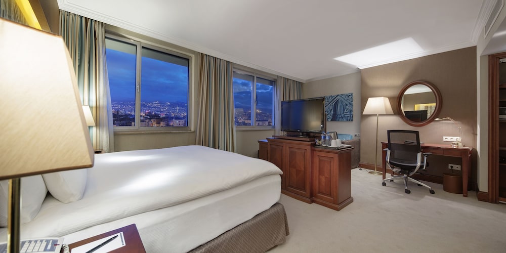 

Bari - Kayseri - Wyndham Grand Kayseri