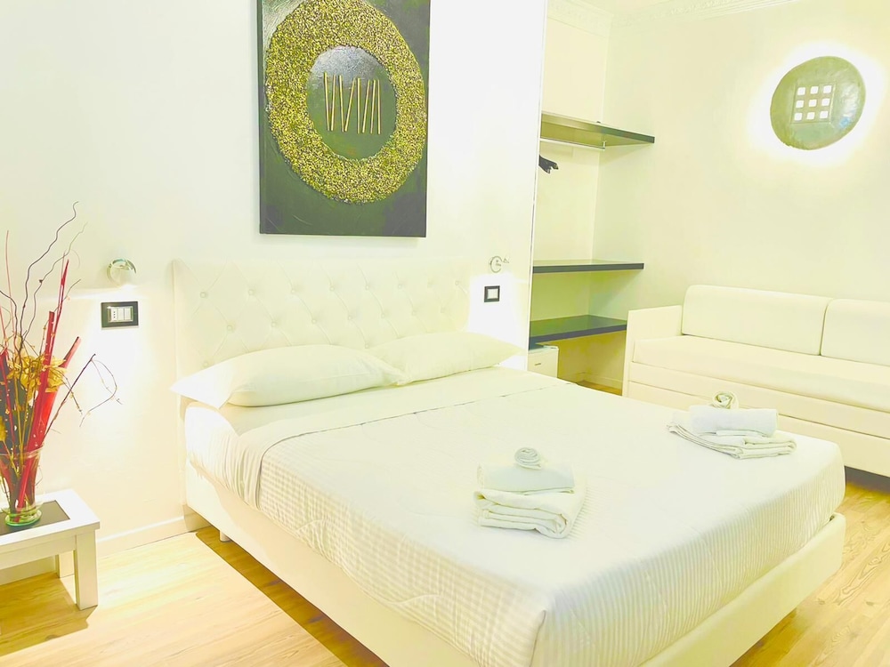 

Milano - Riviera Romagnola, Mare Italia - Hotel Okinawa