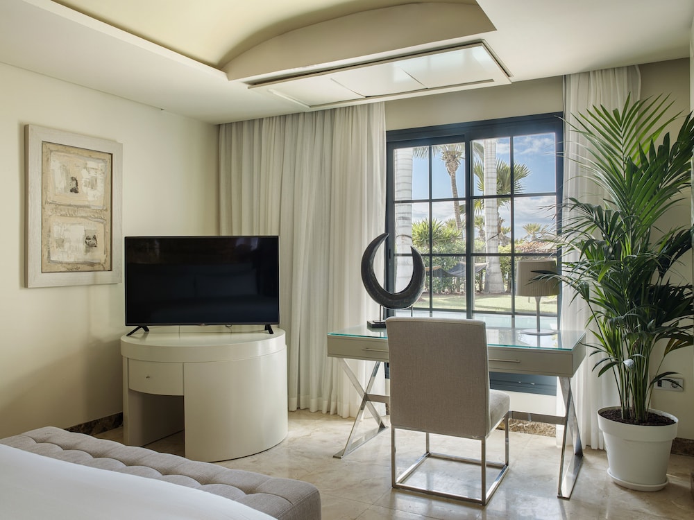 

Ancona - Alcala - Red Level at Gran Melia Palacio de Isora - Adults Only
