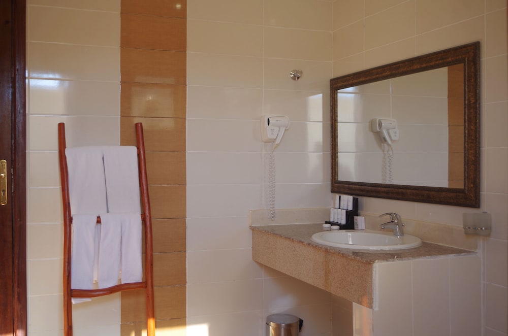 

Bologna - Michamvi - The Sands Beach Resort Zanzibar