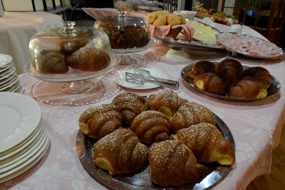 

Roma - Roccella Jonica - Castelvetere Hotel