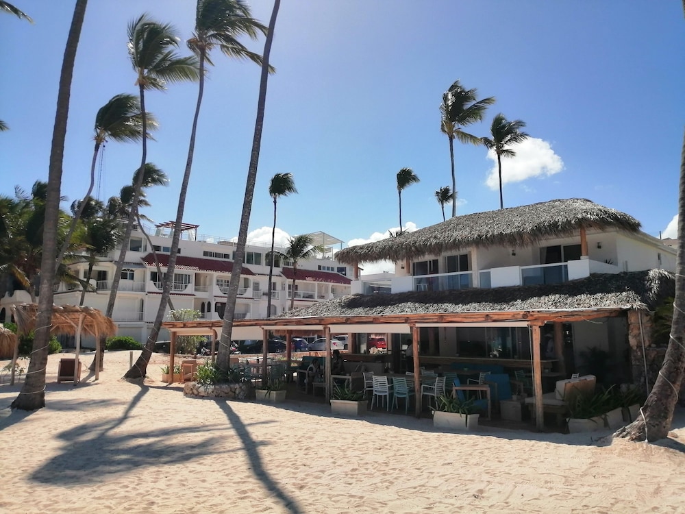 

Milano - Punta Cana - Los Corales Beach Village