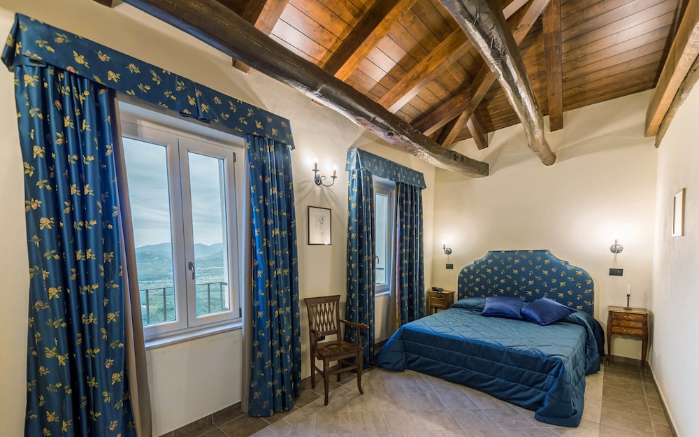 

Roma - Montesano Sulla Marcellana - Palazzo Cestari Hotel